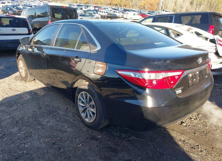 Photo 3 of 2016 Toyota Camry LE (VIN 4T1BF1FK1GU163194)