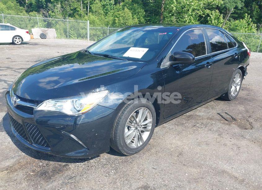 Photo 2 of 2016 Toyota Camry SE (VIN 4T1BF1FK1GU176219)