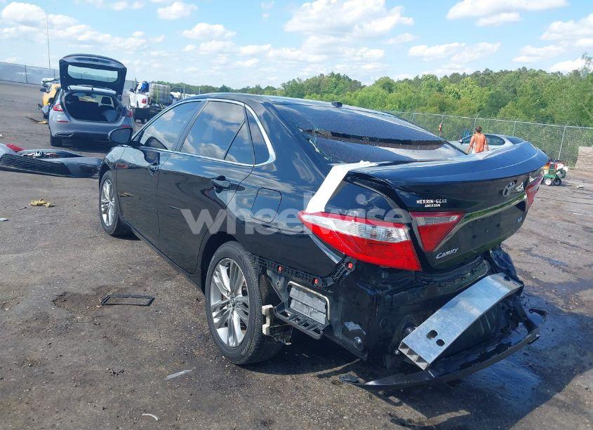 Photo 3 of 2016 Toyota Camry SE (VIN 4T1BF1FK1GU176219)