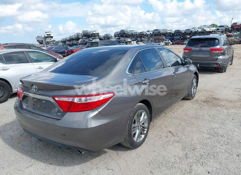 Photo 4 of 2016 Toyota Camry SE (VIN 4T1BF1FK1GU183820)
