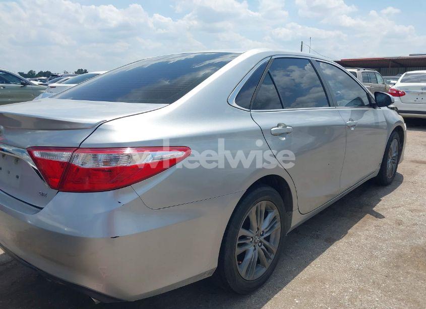 Photo 4 of 2016 Toyota Camry SE (VIN 4T1BF1FK1GU192923)