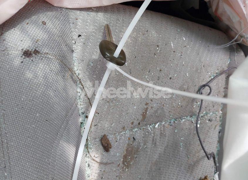 Photo 11 of 2016 Toyota Camry LE (VIN 4T1BF1FK1GU205749)