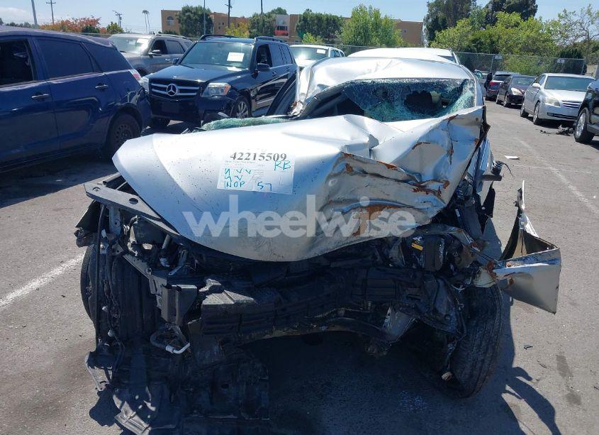 Photo 12 of 2016 Toyota Camry LE (VIN 4T1BF1FK1GU205749)