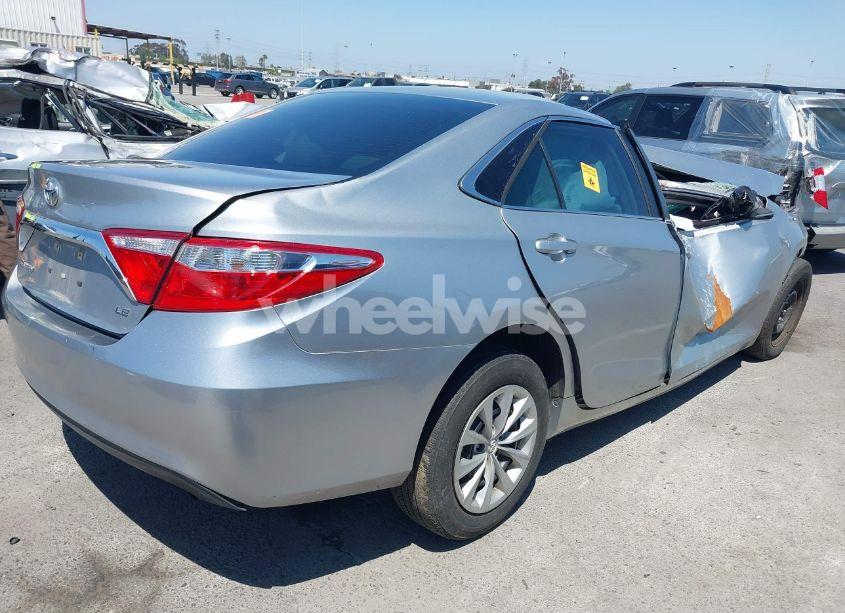 Photo 4 of 2016 Toyota Camry LE (VIN 4T1BF1FK1GU205749)