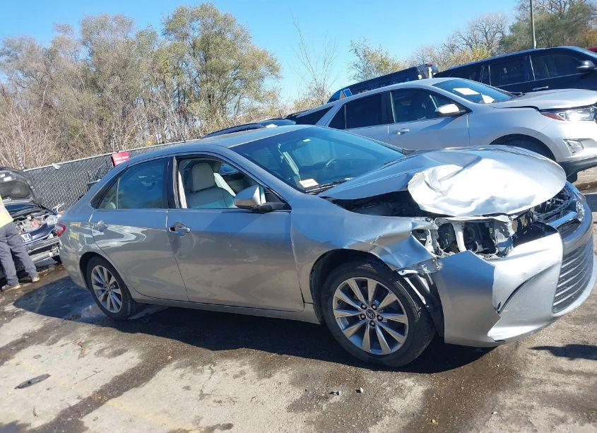 Photo 13 of 2016 Toyota Camry XLE (VIN 4T1BF1FK1GU209610)