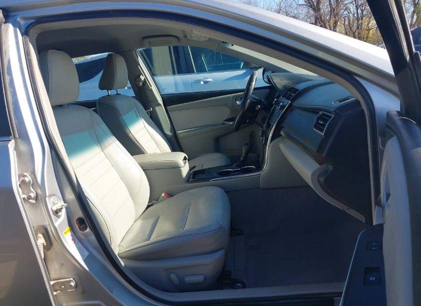 Photo 5 of 2016 Toyota Camry XLE (VIN 4T1BF1FK1GU209610)