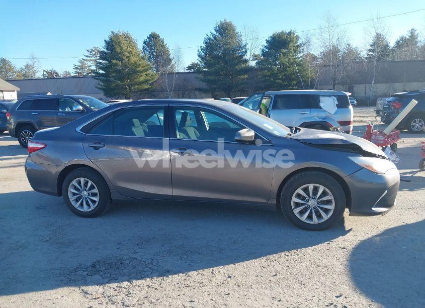 Photo 13 of 2016 Toyota Camry LE (VIN 4T1BF1FK1GU213981)