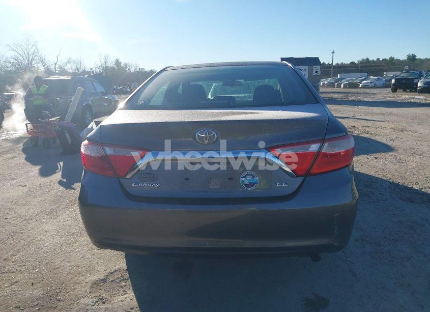 Photo 16 of 2016 Toyota Camry LE (VIN 4T1BF1FK1GU213981)