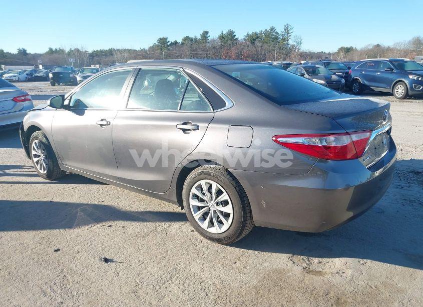 Photo 3 of 2016 Toyota Camry LE (VIN 4T1BF1FK1GU213981)