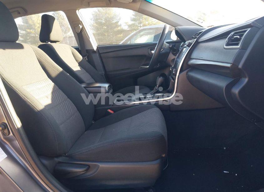 Photo 5 of 2016 Toyota Camry LE (VIN 4T1BF1FK1GU213981)