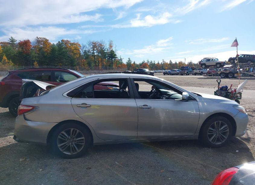 Photo 13 of 2016 Toyota Camry SE (VIN 4T1BF1FK1GU227430)