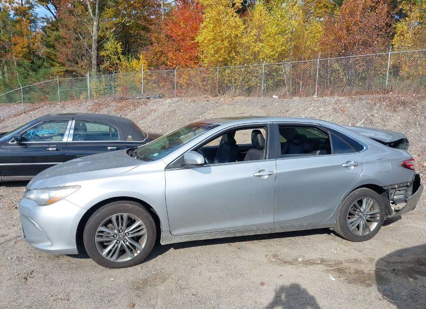 Photo 14 of 2016 Toyota Camry SE (VIN 4T1BF1FK1GU227430)