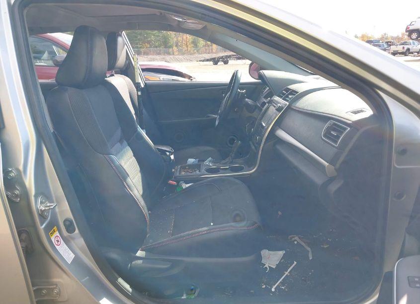 Photo 5 of 2016 Toyota Camry SE (VIN 4T1BF1FK1GU227430)