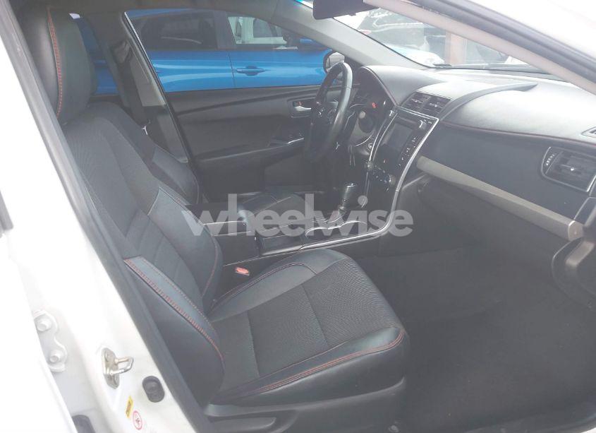 Photo 5 of 2016 Toyota Camry SE (VIN 4T1BF1FK1GU236077)