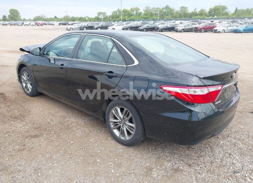 Photo 3 of 2016 Toyota Camry SE (VIN 4T1BF1FK1GU243546)