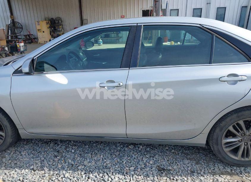 Photo 14 of 2016 Toyota Camry SE (VIN 4T1BF1FK1GU244907)