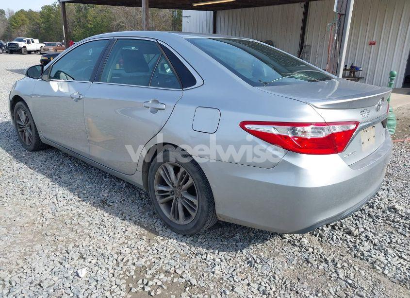 Photo 3 of 2016 Toyota Camry SE (VIN 4T1BF1FK1GU244907)