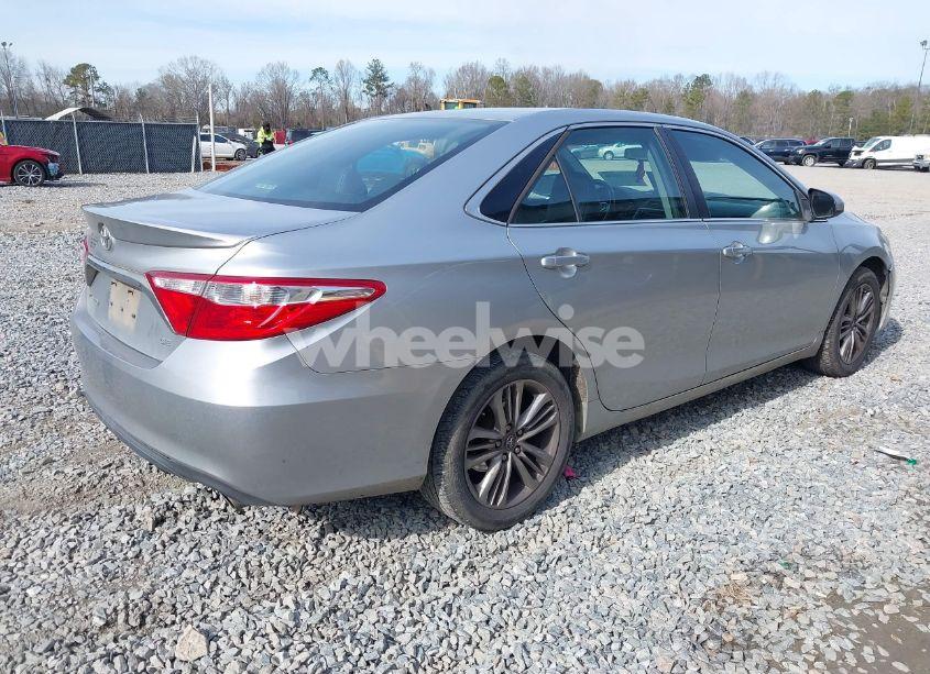 Photo 4 of 2016 Toyota Camry SE (VIN 4T1BF1FK1GU244907)