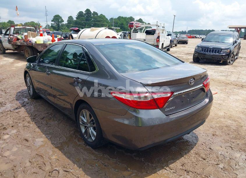 Photo 3 of 2016 Toyota Camry SE (VIN 4T1BF1FK1GU248181)