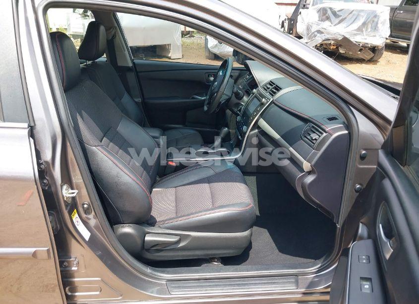 Photo 5 of 2016 Toyota Camry SE (VIN 4T1BF1FK1GU248181)