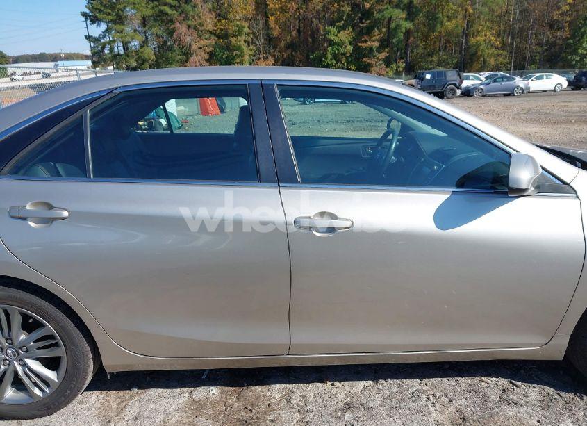 Photo 13 of 2016 Toyota Camry SE (VIN 4T1BF1FK1GU262338)