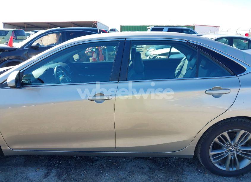 Photo 14 of 2016 Toyota Camry SE (VIN 4T1BF1FK1GU262338)