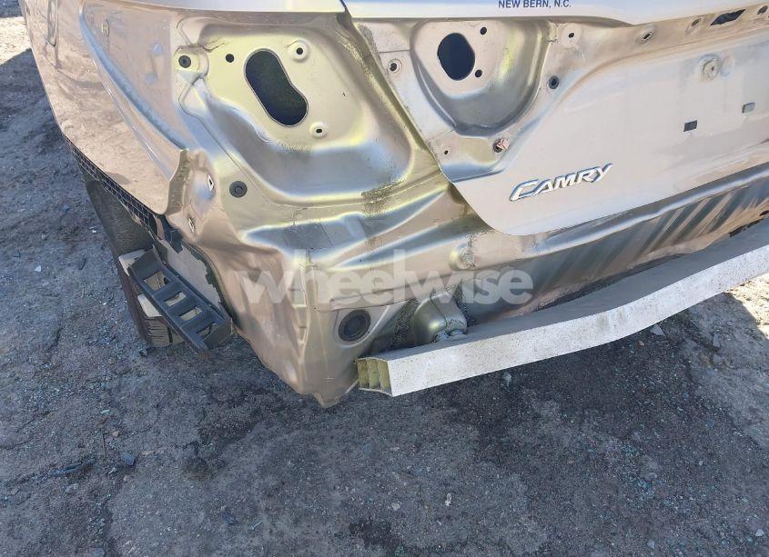 Photo 5 of 2016 Toyota Camry SE (VIN 4T1BF1FK1GU262338)