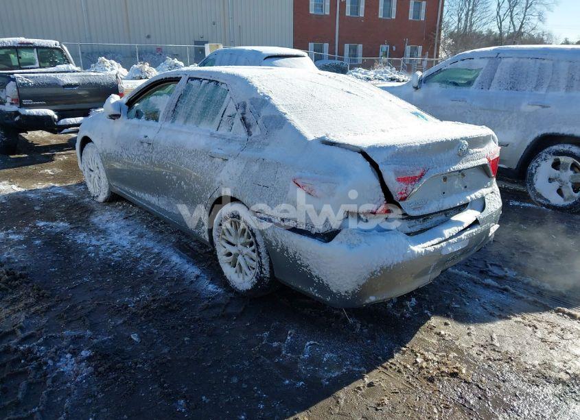 Photo 3 of 2016 Toyota Camry LE (VIN 4T1BF1FK1GU264669)