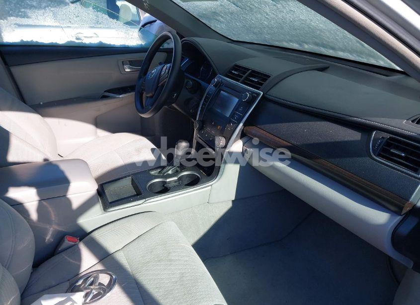 Photo 5 of 2016 Toyota Camry LE (VIN 4T1BF1FK1GU264669)