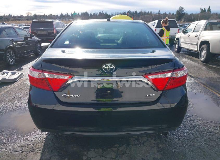 Photo 16 of 2016 Toyota Camry LE/XLE/SE/XSE (VIN 4T1BF1FK1GU525847)
