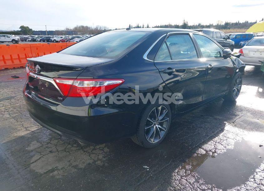 Photo 4 of 2016 Toyota Camry LE/XLE/SE/XSE (VIN 4T1BF1FK1GU525847)