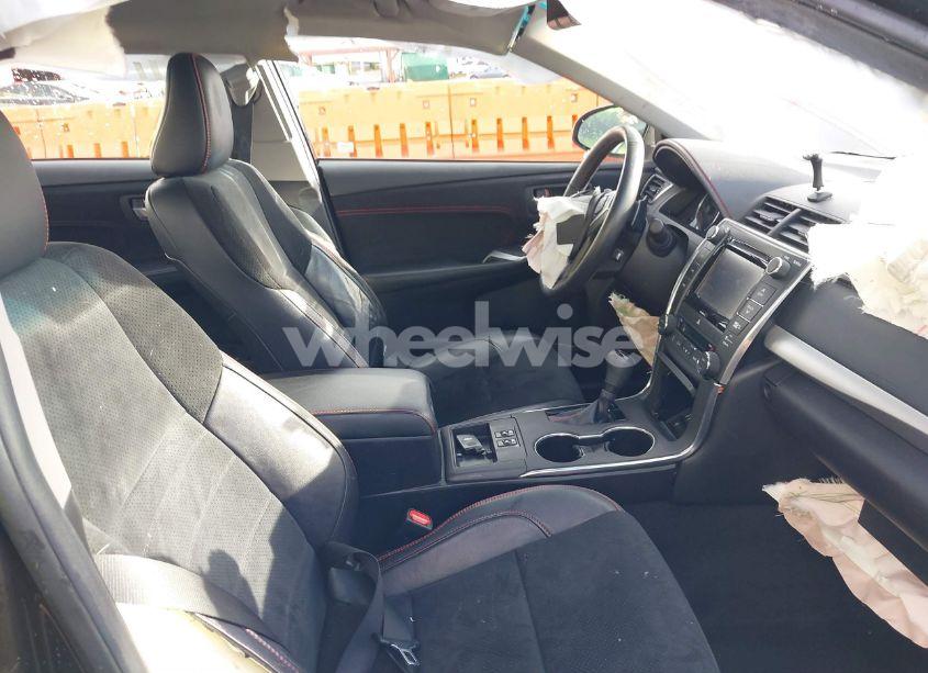 Photo 5 of 2016 Toyota Camry LE/XLE/SE/XSE (VIN 4T1BF1FK1GU525847)