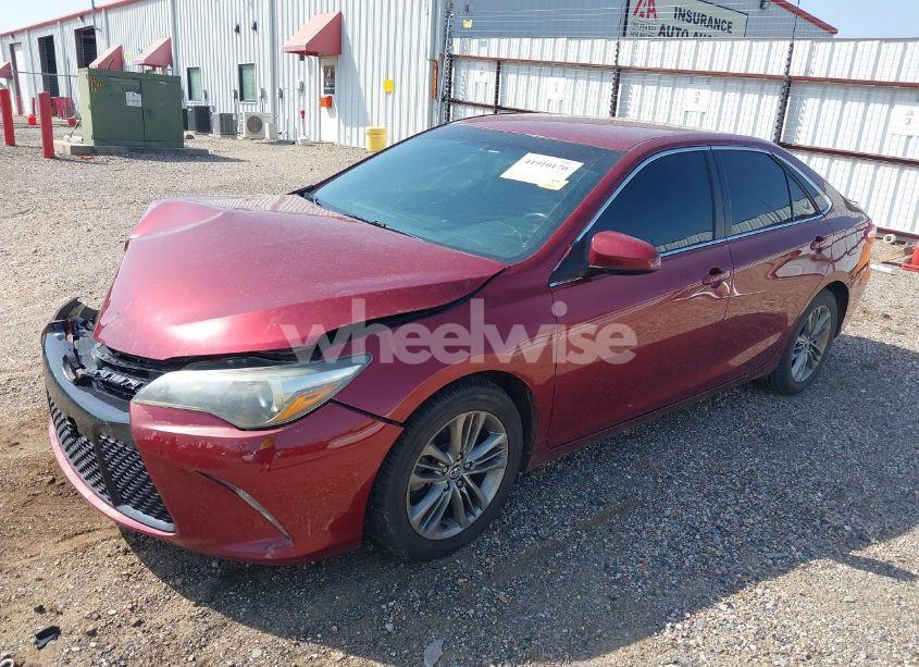 Photo 2 of 2016 Toyota Camry SE (VIN 4T1BF1FK1GU529476)