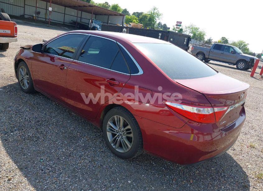 Photo 3 of 2016 Toyota Camry SE (VIN 4T1BF1FK1GU529476)