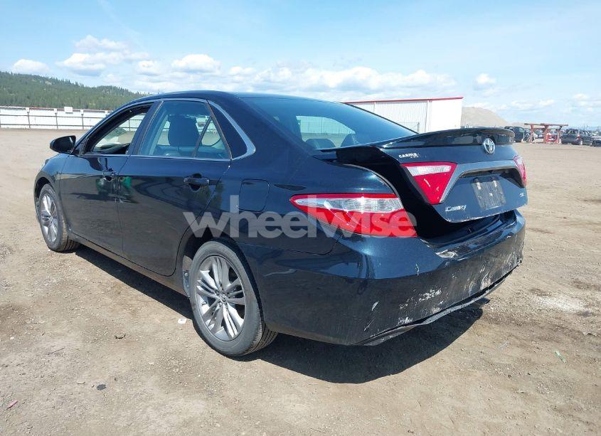 Photo 3 of 2016 Toyota Camry SE (VIN 4T1BF1FK1GU530305)