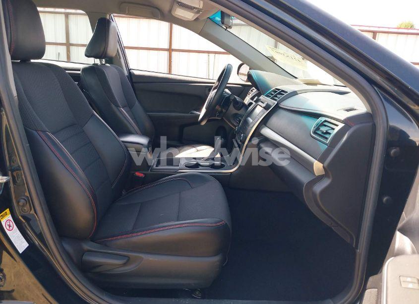 Photo 5 of 2016 Toyota Camry SE (VIN 4T1BF1FK1GU530305)