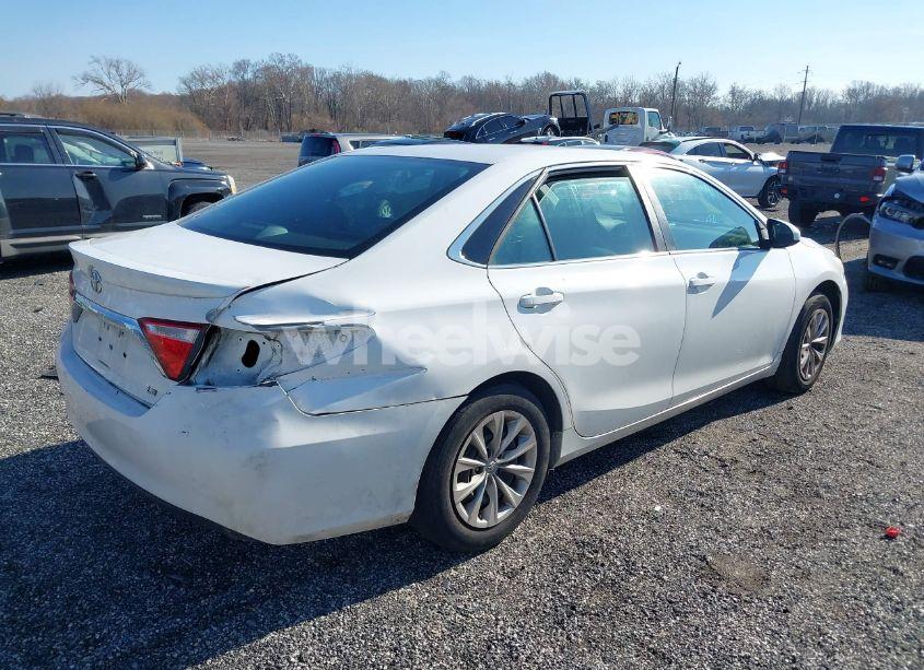Photo 4 of 2016 Toyota Camry LE (VIN 4T1BF1FK1GU531499)