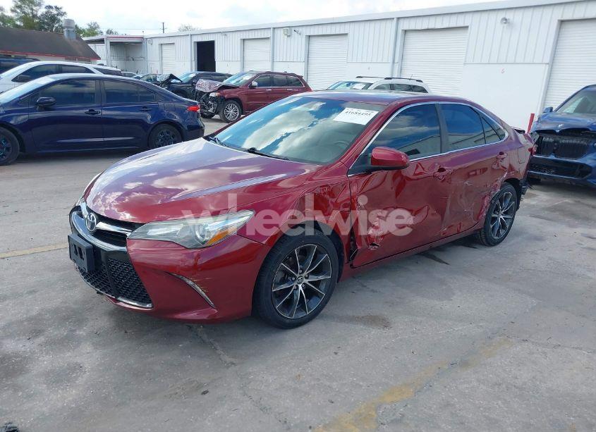 Photo 2 of 2016 Toyota Camry XSE (VIN 4T1BF1FK1GU547363)