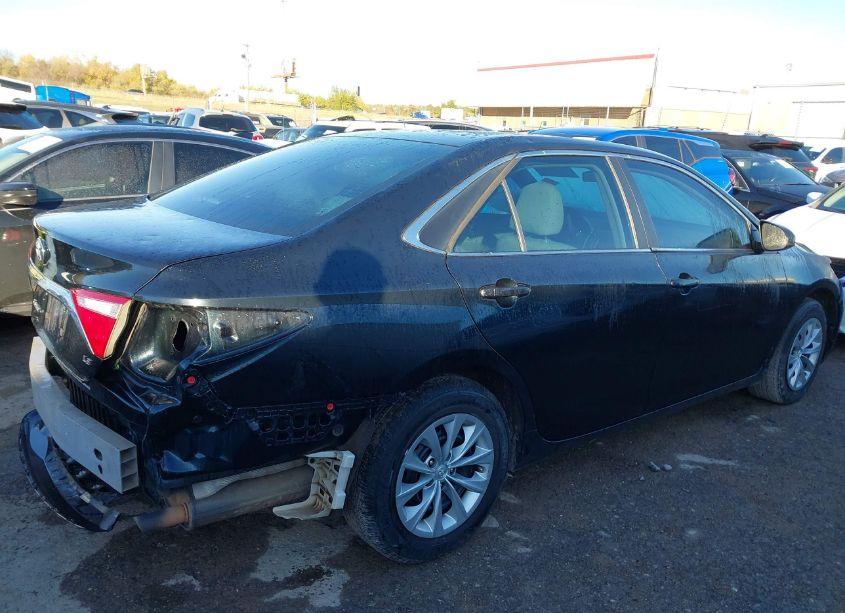 Photo 14 of 2016 Toyota Camry LE (VIN 4T1BF1FK1GU567631)