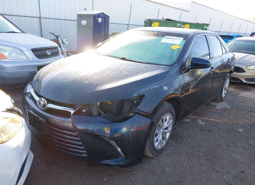 Photo 2 of 2016 Toyota Camry LE (VIN 4T1BF1FK1GU567631)