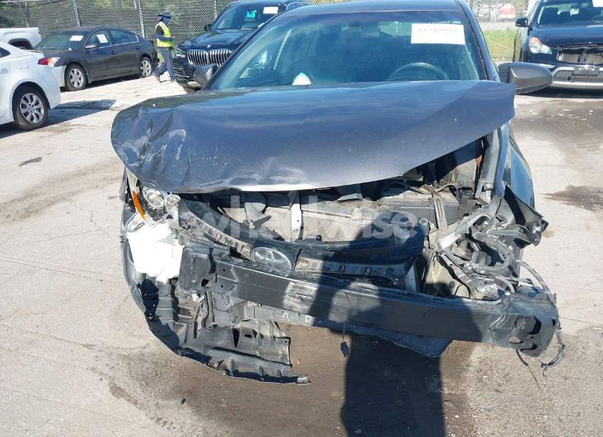 Photo 12 of 2016 Toyota Camry LE/SE/XLE/XSE (VIN 4T1BF1FK1GU584218)