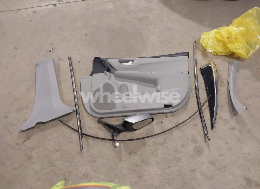 Photo 12 of 2016 Toyota Camry LE (VIN 4T1BF1FK1GU591881)