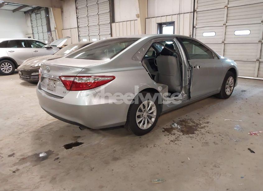 Photo 4 of 2016 Toyota Camry LE (VIN 4T1BF1FK1GU591881)