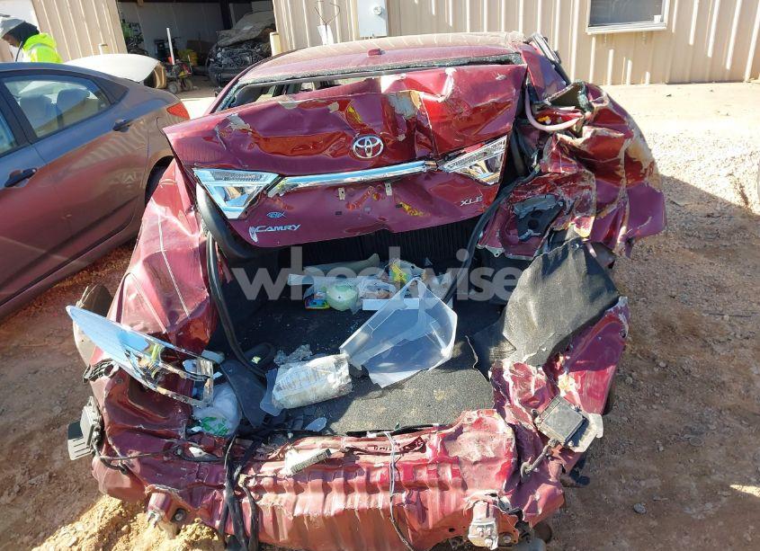 Photo 16 of 2016 Toyota Camry XLE (VIN 4T1BF1FK1GU593257)