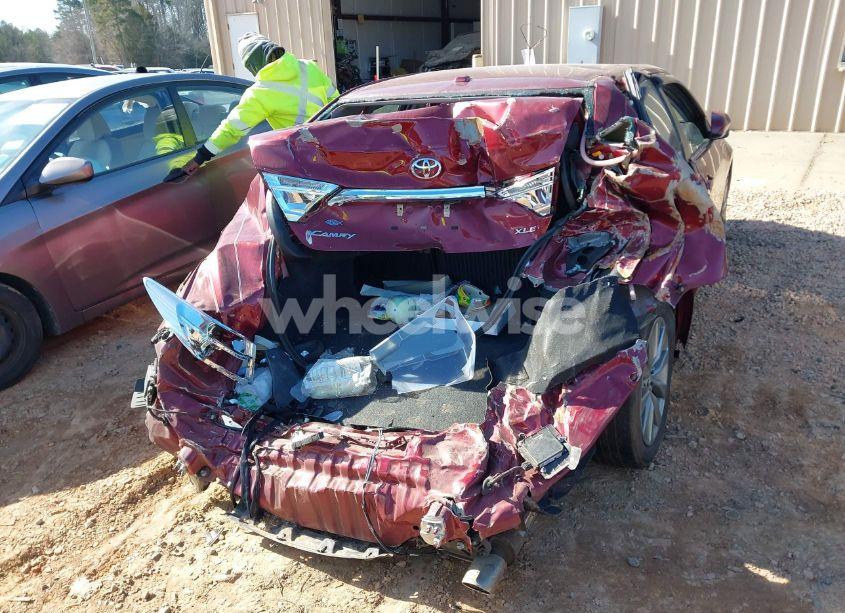 Photo 6 of 2016 Toyota Camry XLE (VIN 4T1BF1FK1GU593257)