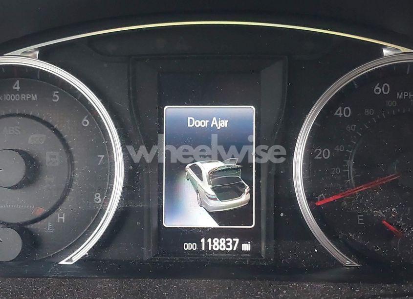 Photo 15 of 2016 Toyota Camry SE (VIN 4T1BF1FK1GU598085)