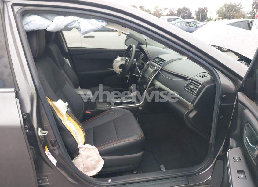 Photo 5 of 2016 Toyota Camry SE (VIN 4T1BF1FK1GU598085)