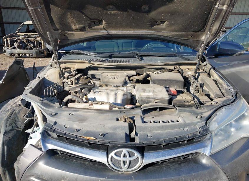 Photo 10 of 2016 Toyota Camry LE (VIN 4T1BF1FK1GU603799)