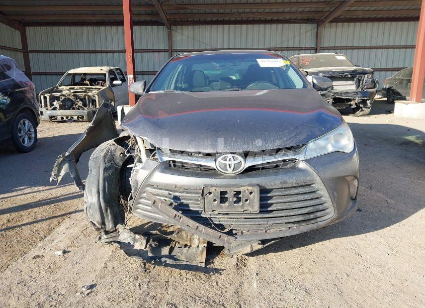 Photo 12 of 2016 Toyota Camry LE (VIN 4T1BF1FK1GU603799)