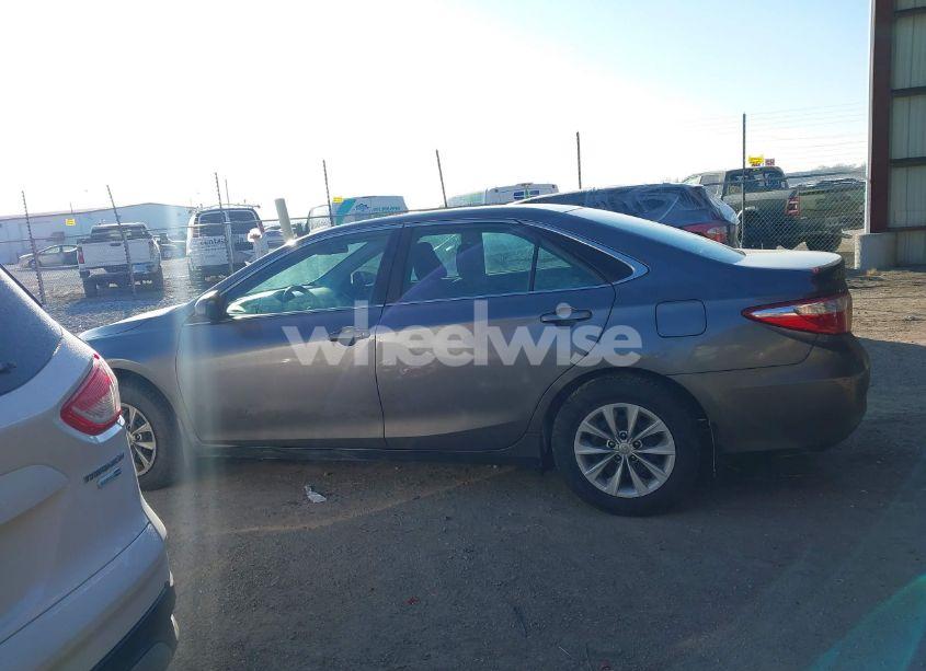 Photo 14 of 2016 Toyota Camry LE (VIN 4T1BF1FK1GU603799)